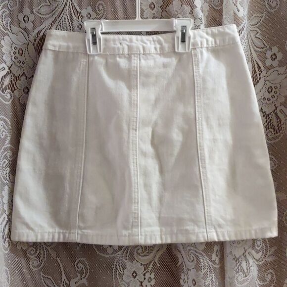 New Forever‎ 21 white denim button-up jean skirt size medium excellent condition - Picture 2 of 5